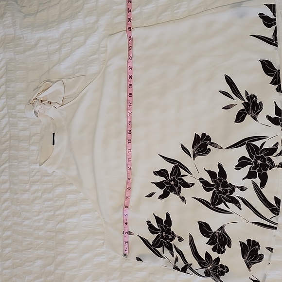 Halter Top - Picture 8 of 9